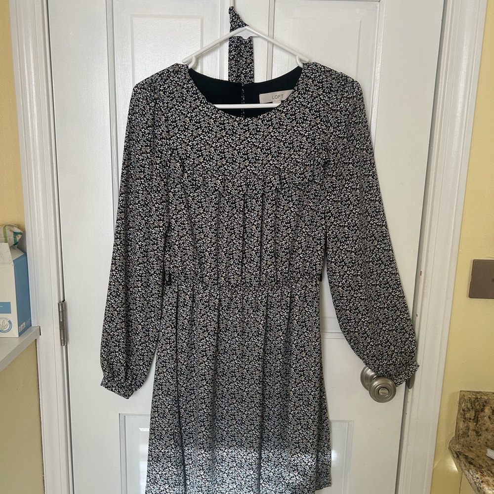 Black and White Floral Long Sleeve Dress